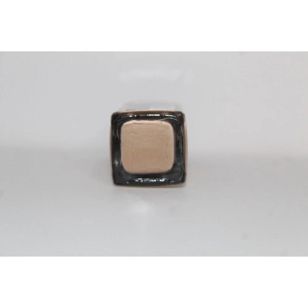 Maybelline Fit Me Matte & Poreless Liquid Foundation Makeup - 102 Fair Porcelain